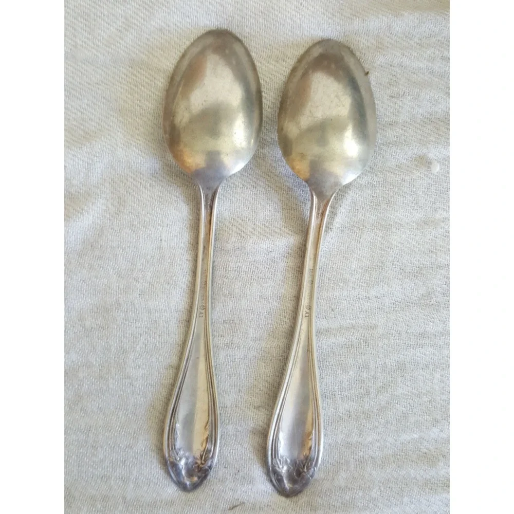 Set Of 2 Vintage 1881 Wm A Rogers A1 SilverPlate Teaspoons